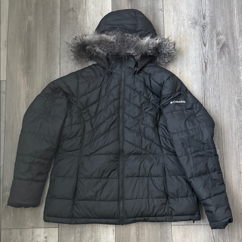 Columbia Black Ski Jacket with Fur Trim